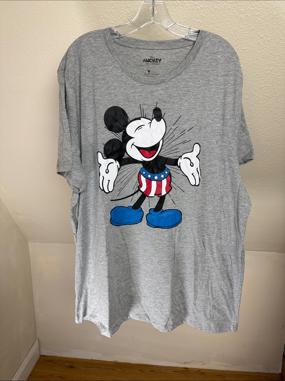 DISNEY MICKEY AND FRIENDS Patriotic Mickey Tee Size 2XL